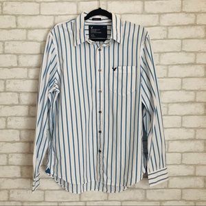 NWT AMERICAN EAGLE VINTAGE FIT BUTTON UP
